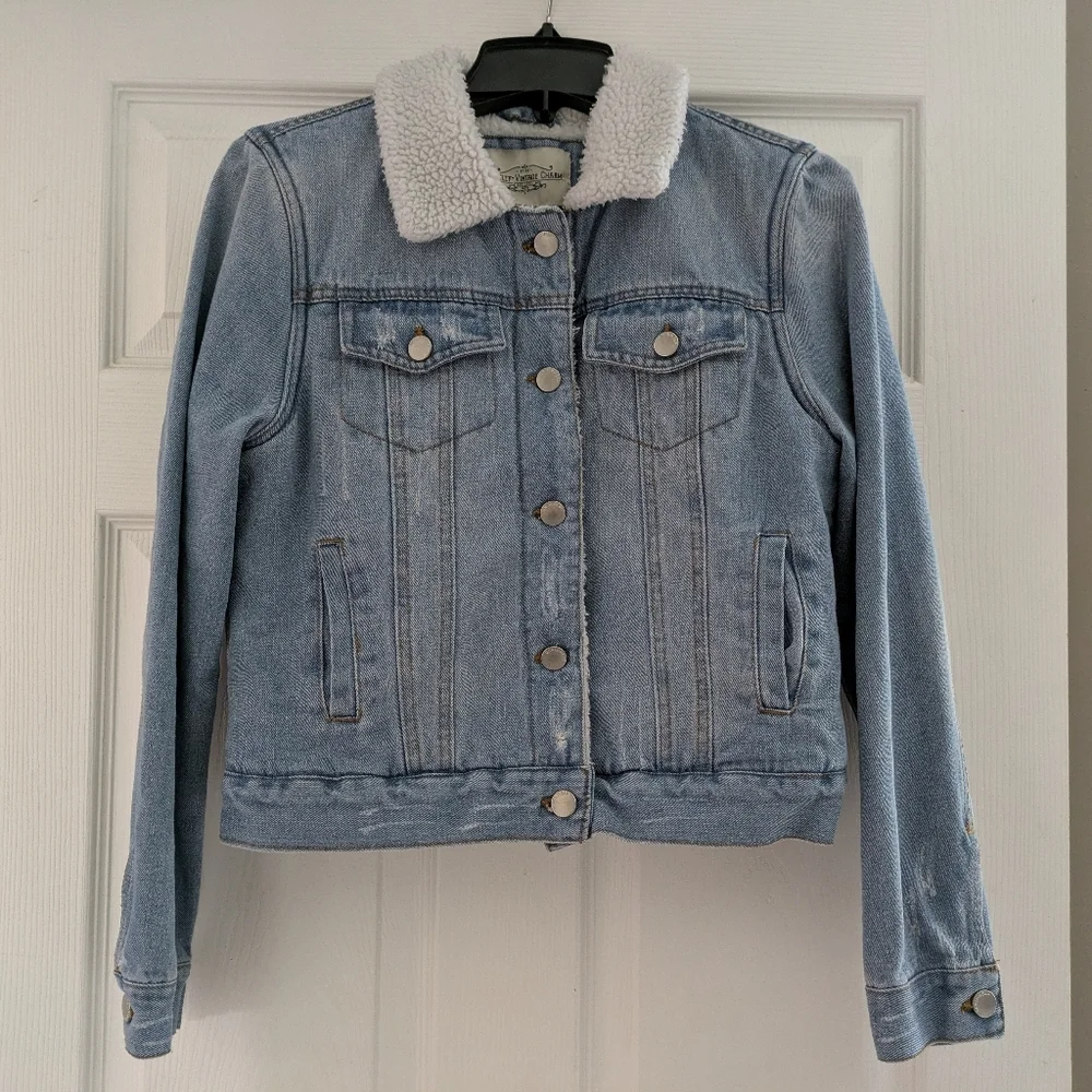 Ashley Vintage Charm Sherpa Lined Distressed Button Up Denim Jean Jacket Medium - Picture 1 of 6